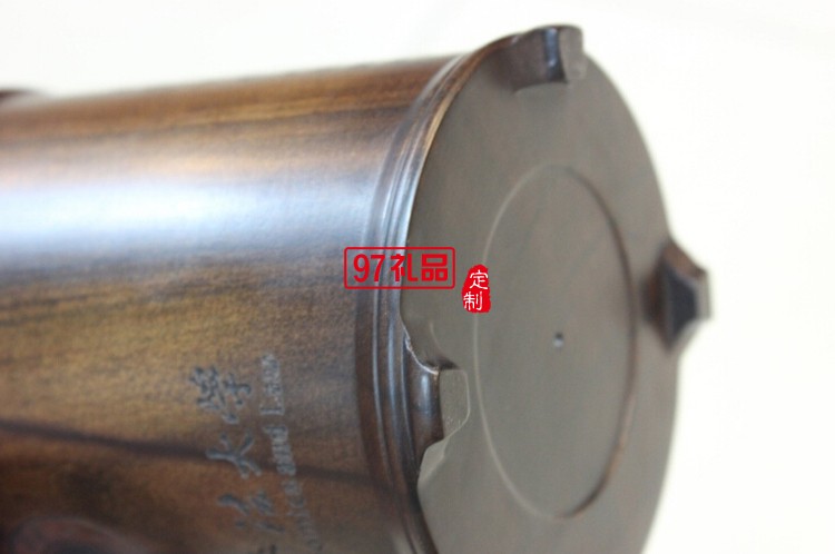 學校慶典商務(wù)禮品 紅木筆筒 河南財經(jīng)政治大學定制案例