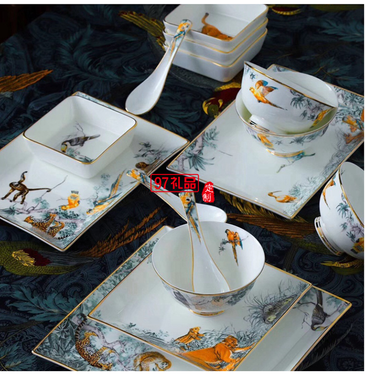 HERMES”愛(ài)馬16頭骨陶瓷鎏金餐具套裝赤道叢林系列方形盤(pán)碗碟勺禮