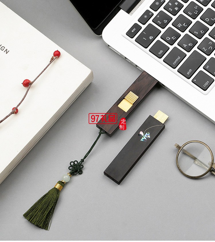 創(chuàng)意中國風(fēng)古風(fēng)紅木質(zhì)U盤 車載告高速定制刻字