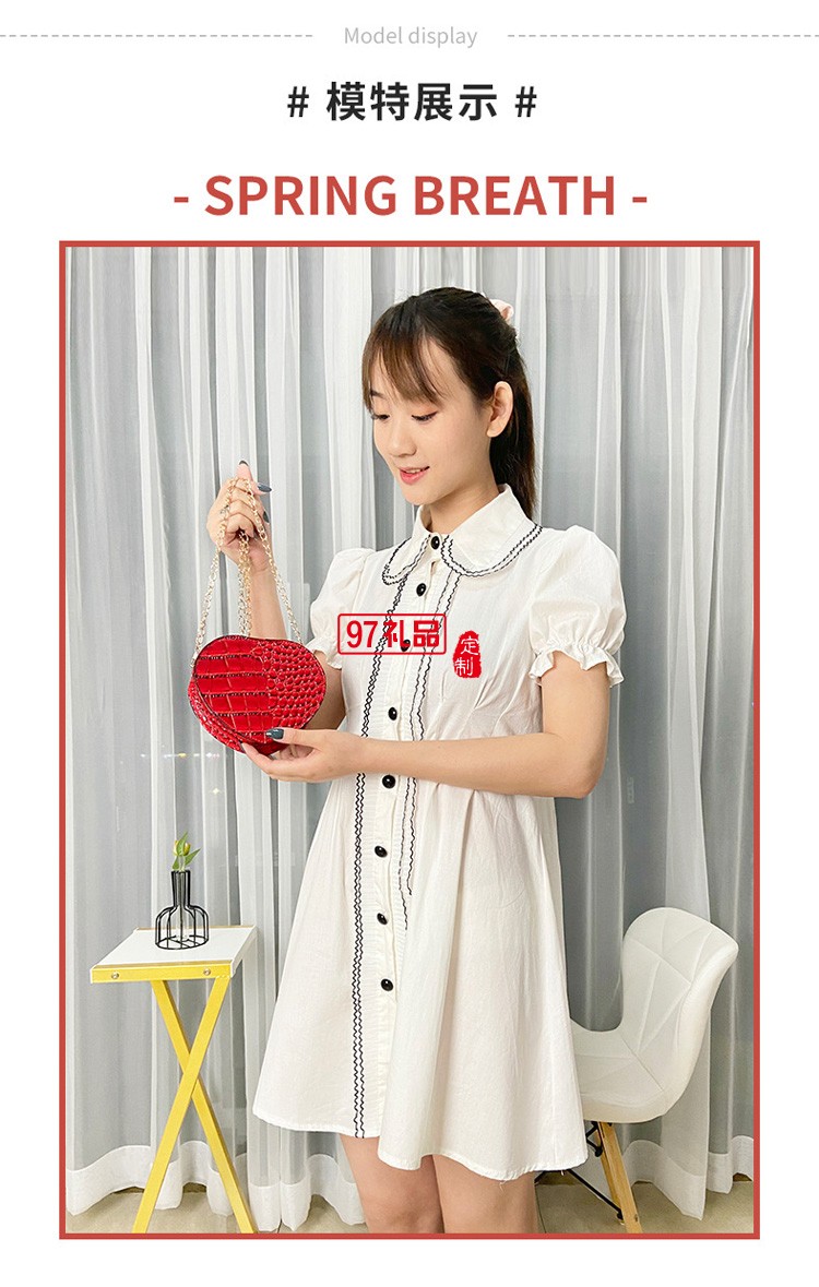 新款鱷魚(yú)紋心形鏈條斜挎口紅包迷你果凍色小包外貿(mào)禮品包